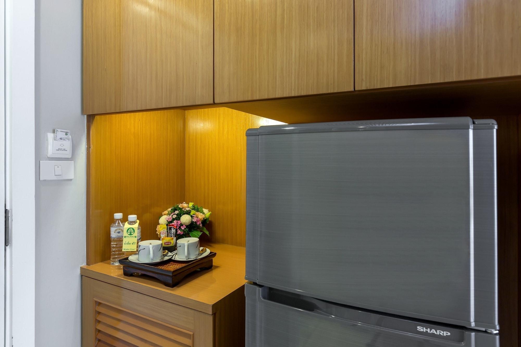 At 115 Hotel By Rompo Bangkok Bagian luar foto