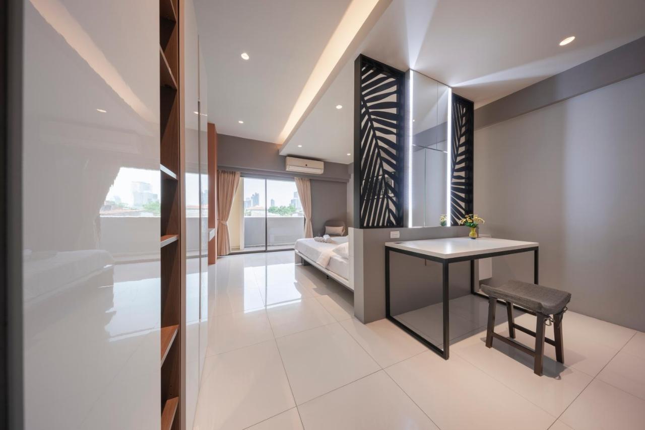 At 115 Hotel By Rompo Bangkok Bagian luar foto