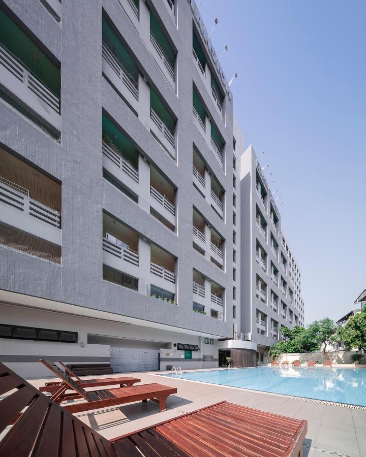 At 115 Hotel By Rompo Bangkok Bagian luar foto