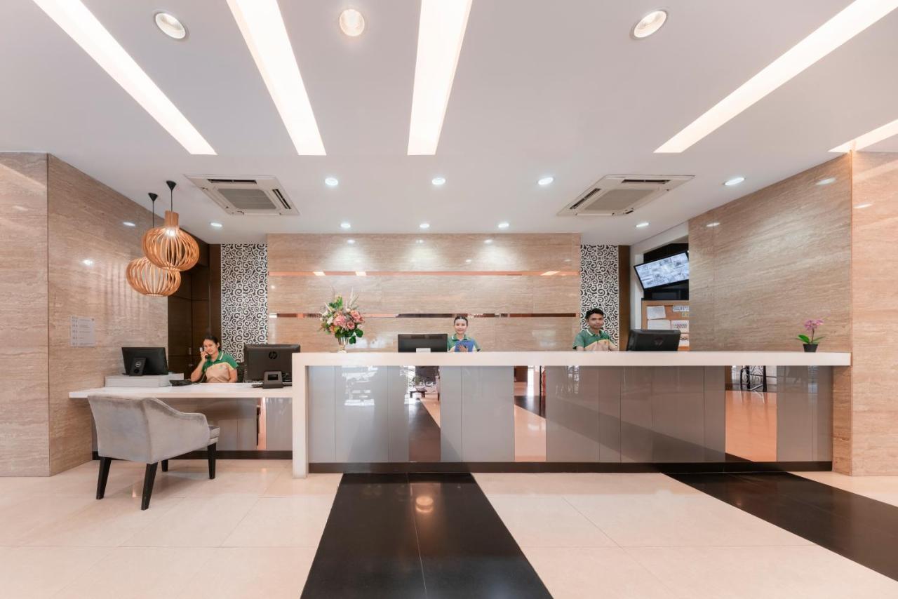 At 115 Hotel By Rompo Bangkok Bagian luar foto